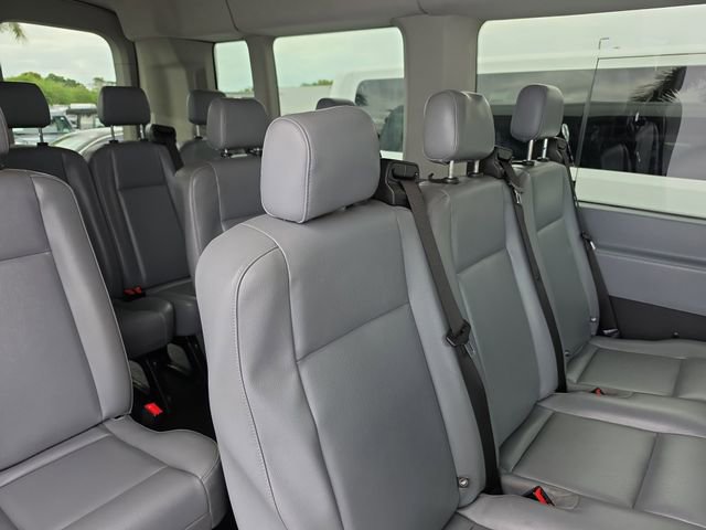 Used 2017 Ford Transit 350 XL image 8