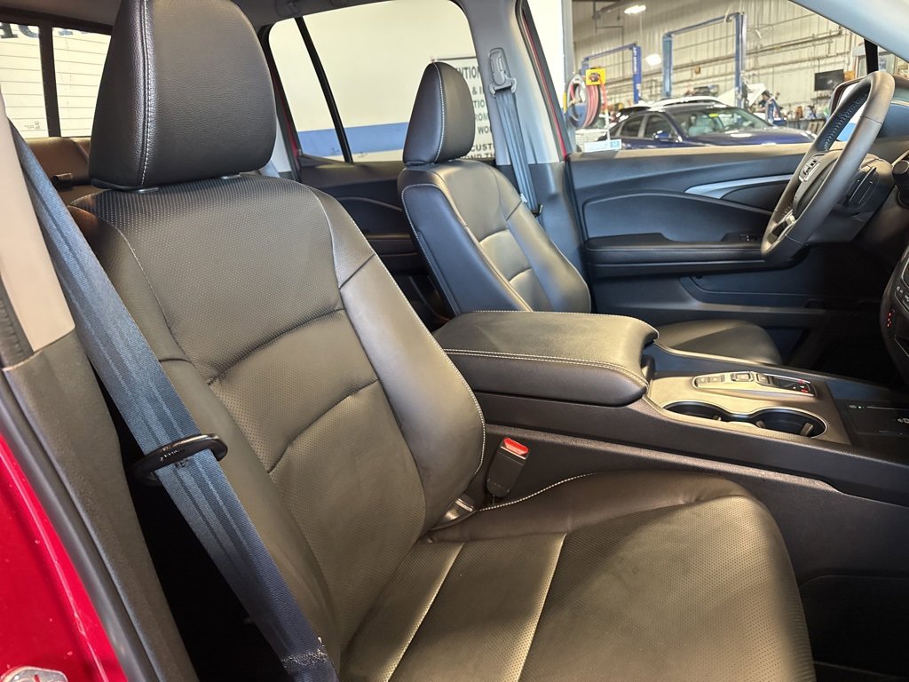 Certified 2025 Honda Ridgeline RTL image 31