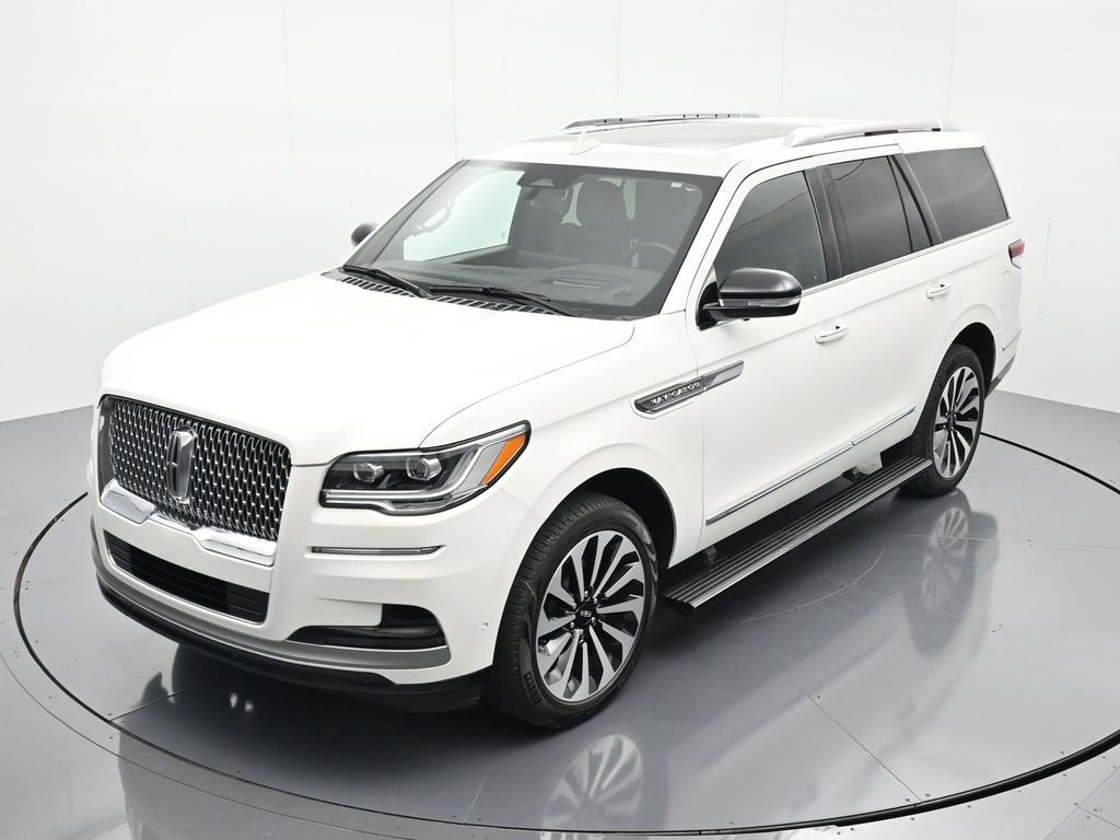 Used 2024 Lincoln Navigator Reserve image 31