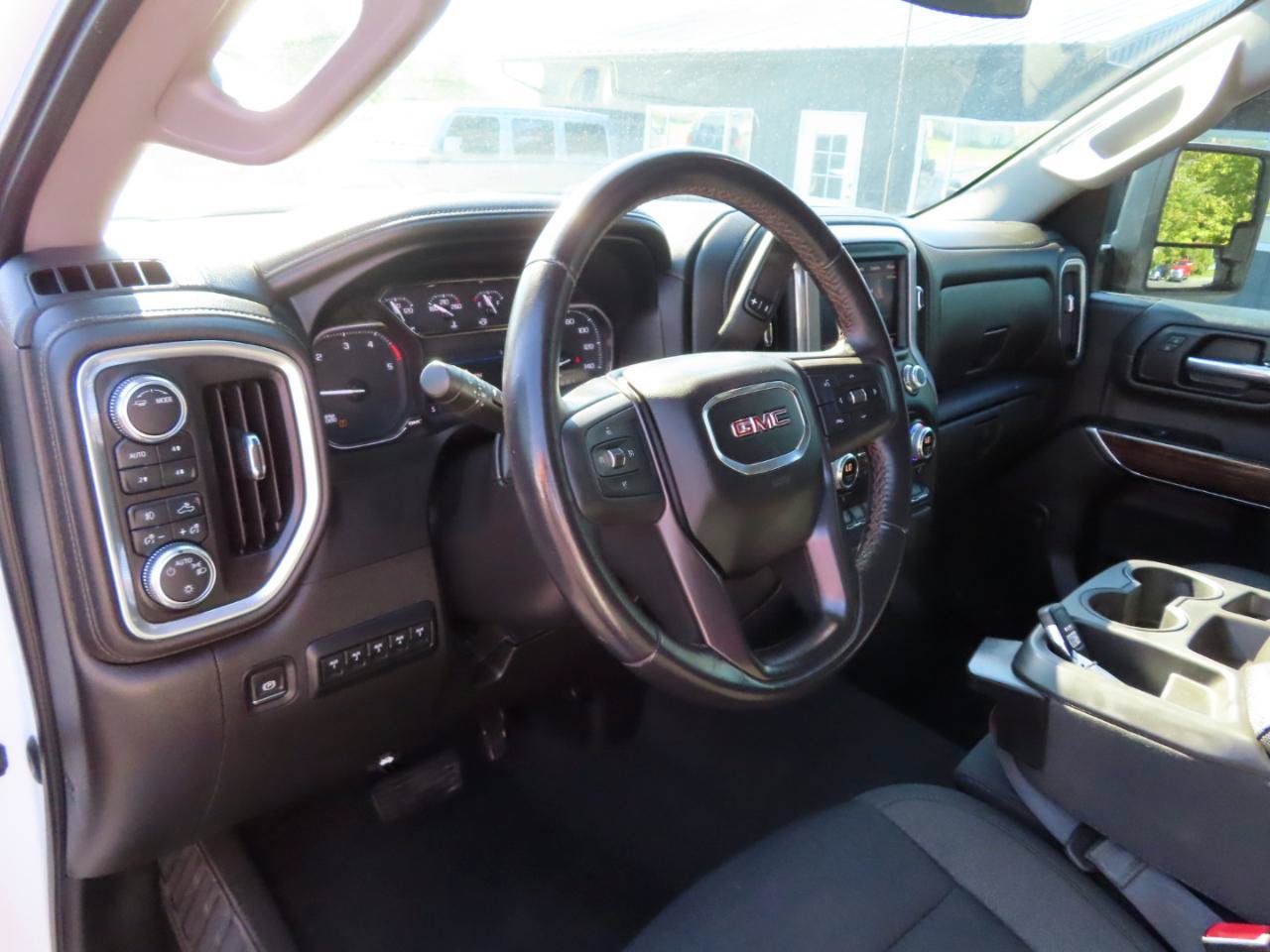 Used 2022 GMC Sierra 2500 SLE w/ SLE Convenience Package AWD/4WD image 32