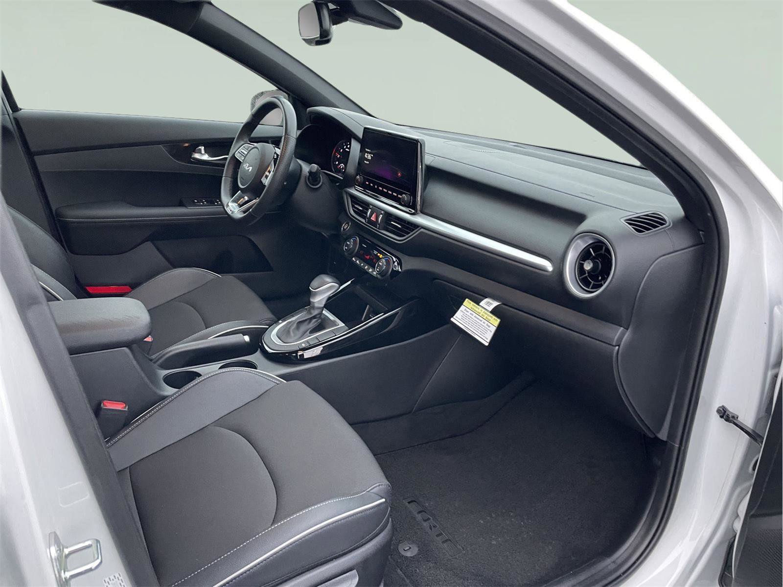 Used 2023 Kia Forte GT-Line image 19