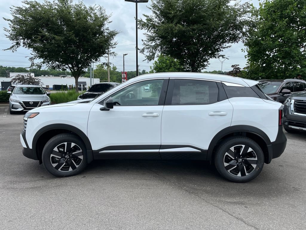 New 2026 Nissan Kicks SV w/ Interior Electronics Package AWD/4WD image 4