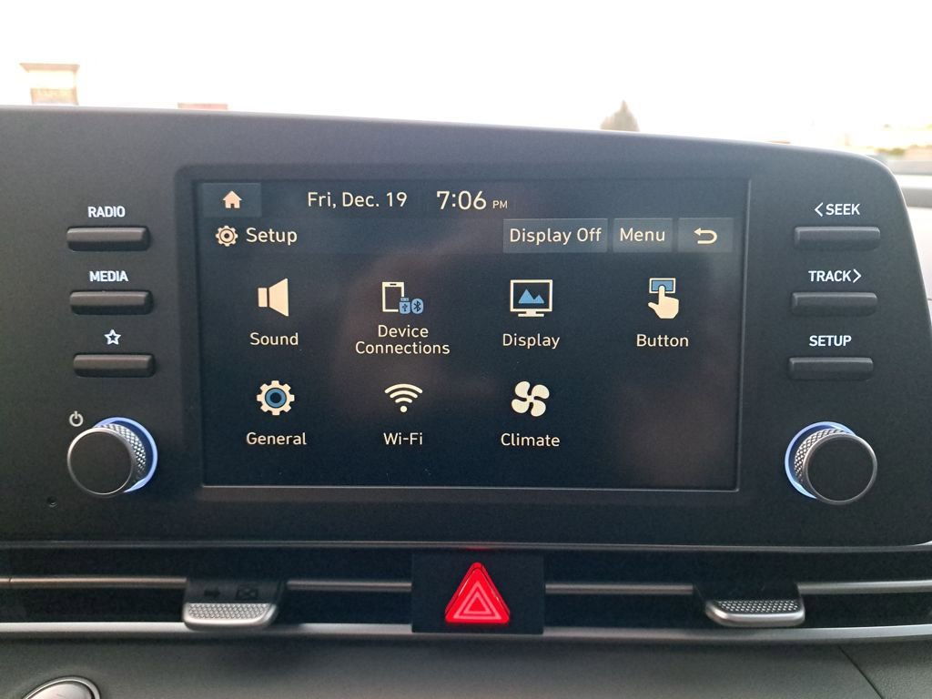 New 2026 Hyundai Elantra SEL Sport Premium FWD image 21