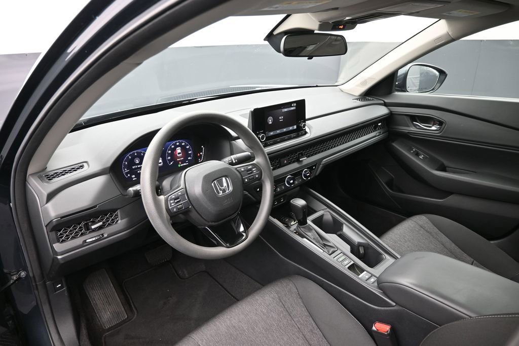 Used 2023 Honda Accord EX image 11
