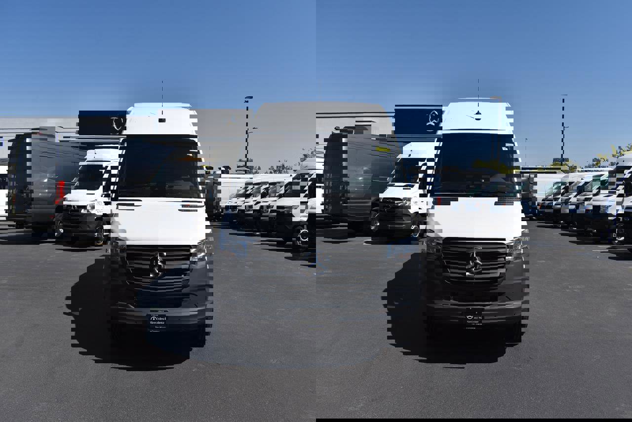 New 2025 Mercedes-Benz Sprinter 2500 image 5