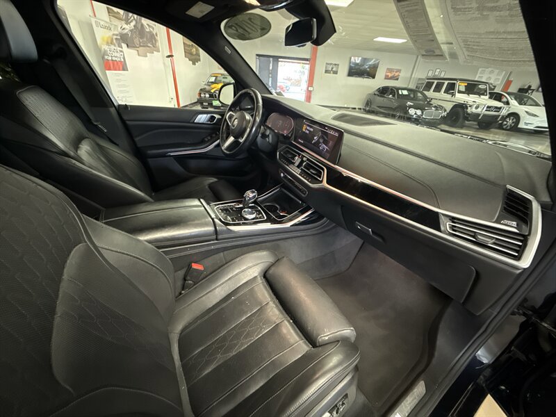 Used 2019 BMW X7 xDrive40i w/ Premium Package AWD/4WD image 15