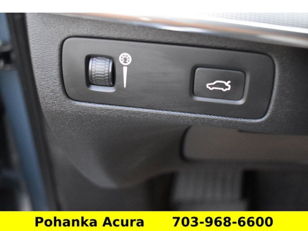 Used 2020 Volvo XC90 T6 R-Design image 23