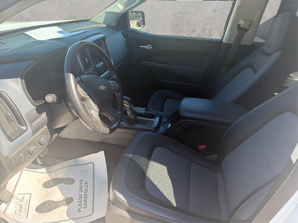 Used 2022 Chevrolet Colorado Z71 AWD/4WD image 11