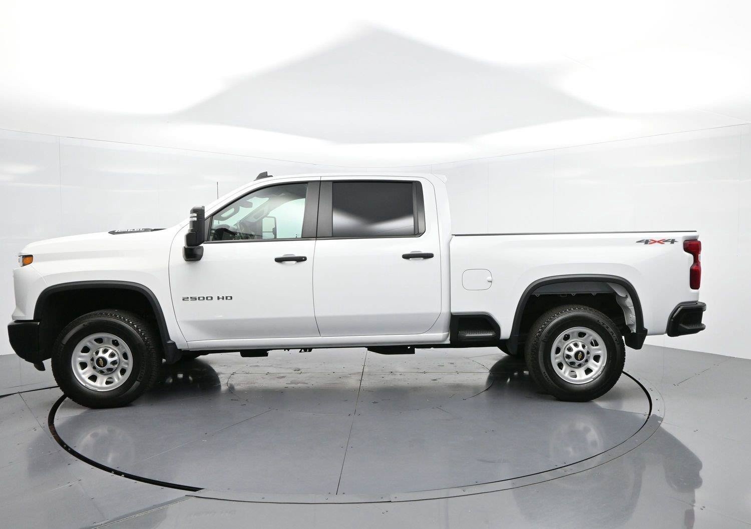 Used 2025 Chevrolet Silverado 2500 W/T w/ WT Convenience Package AWD/4WD image 4