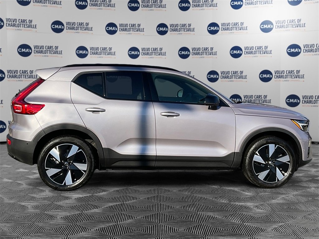 New 2026 Volvo EX40 Plus w/ Climate Package image 6