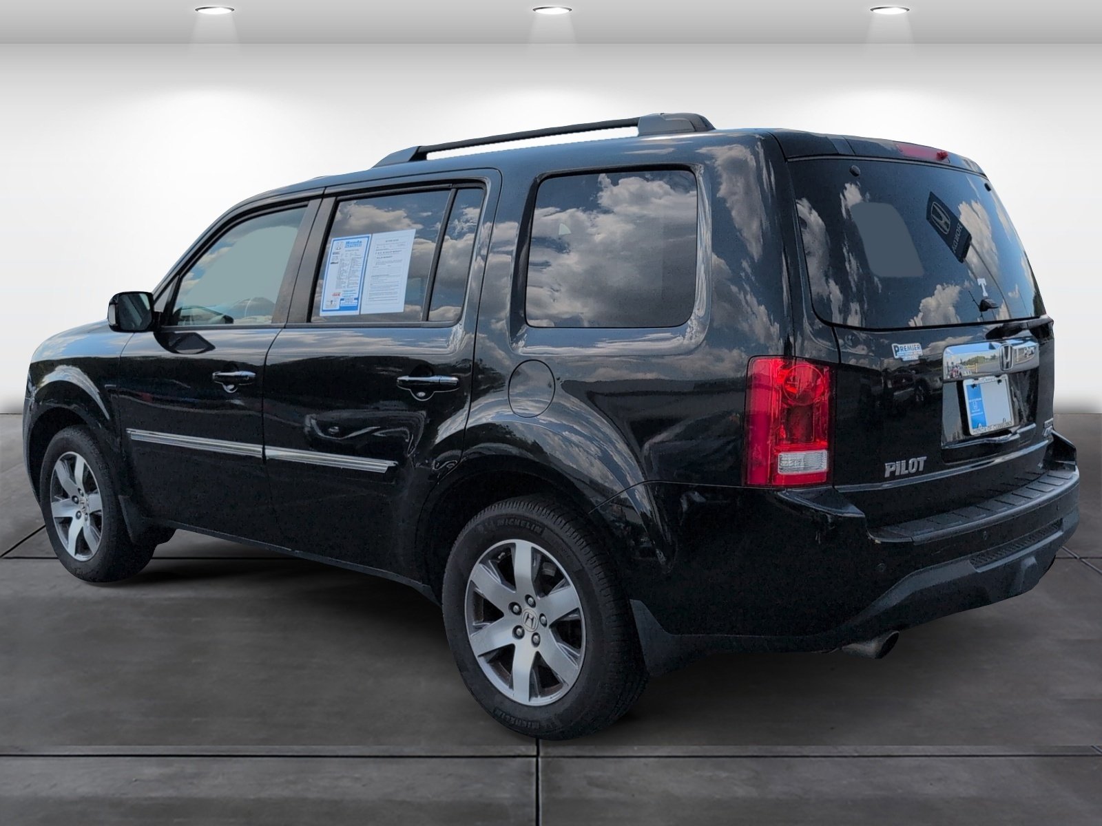 Used 2013 Honda Pilot Touring image 3