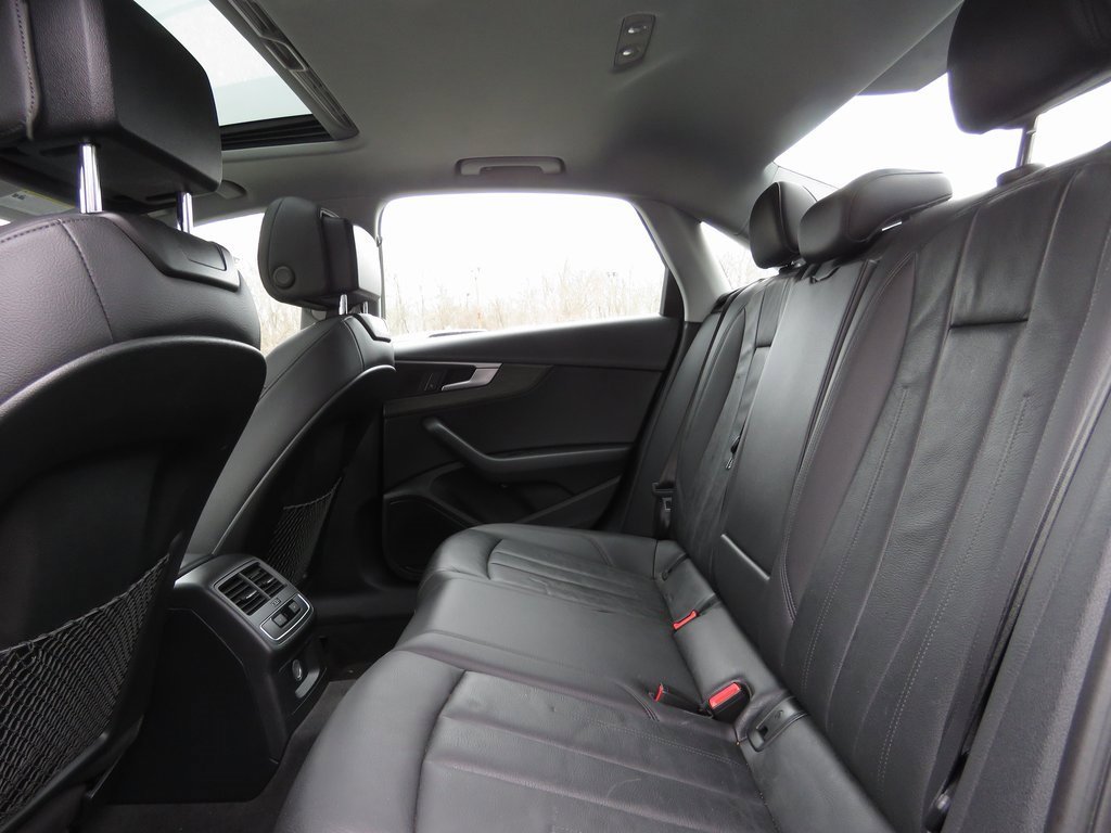 Used 2019 Audi A4 2.0T Premium image 19