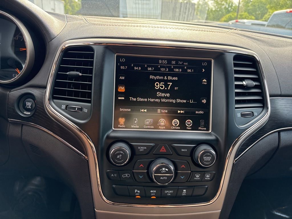 Used 2016 Jeep Grand Cherokee Summit image 11