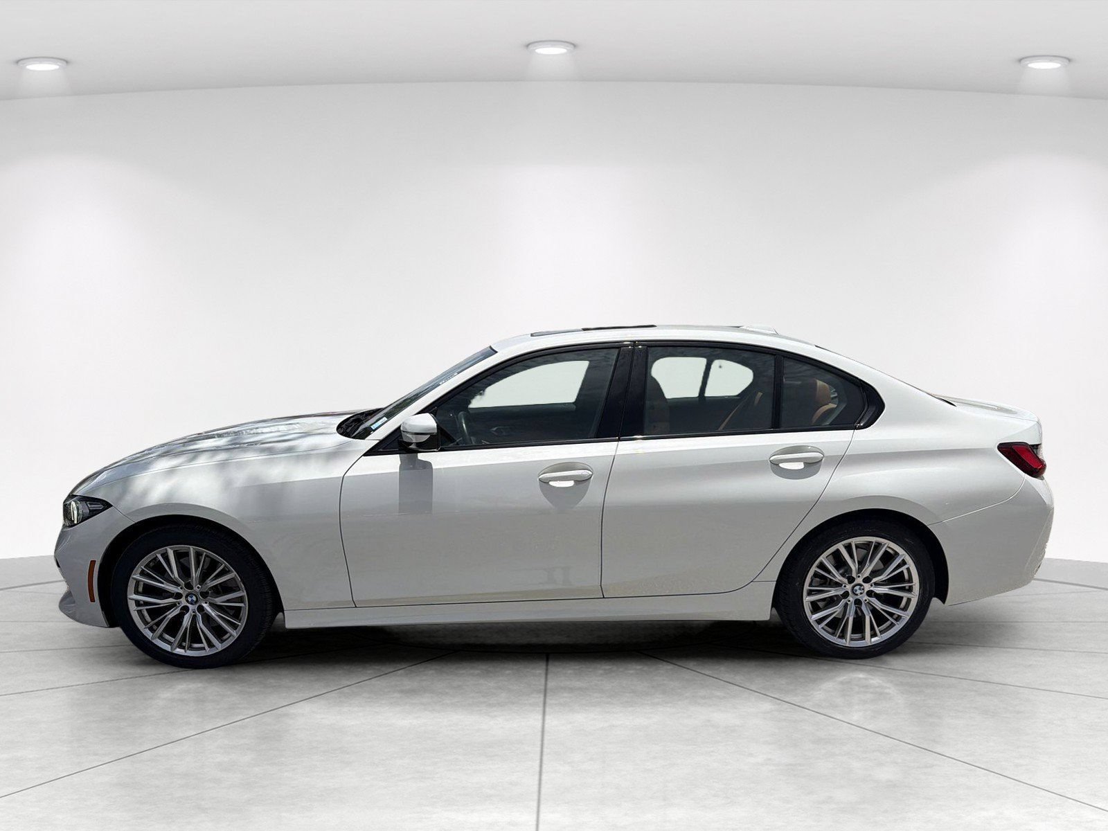 Used 2023 BMW 330i Sedan w/ Driving Assistance Package RWD image 7