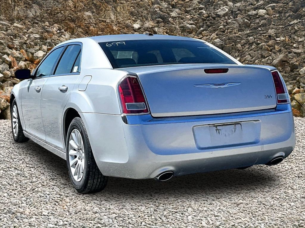 Used 2012 Chrysler 300 image 11