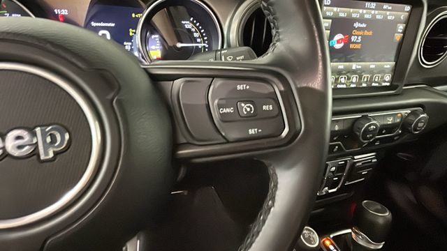 Used 2023 Jeep Wrangler Unlimited w/ Cold Weather Group AWD/4WD image 16