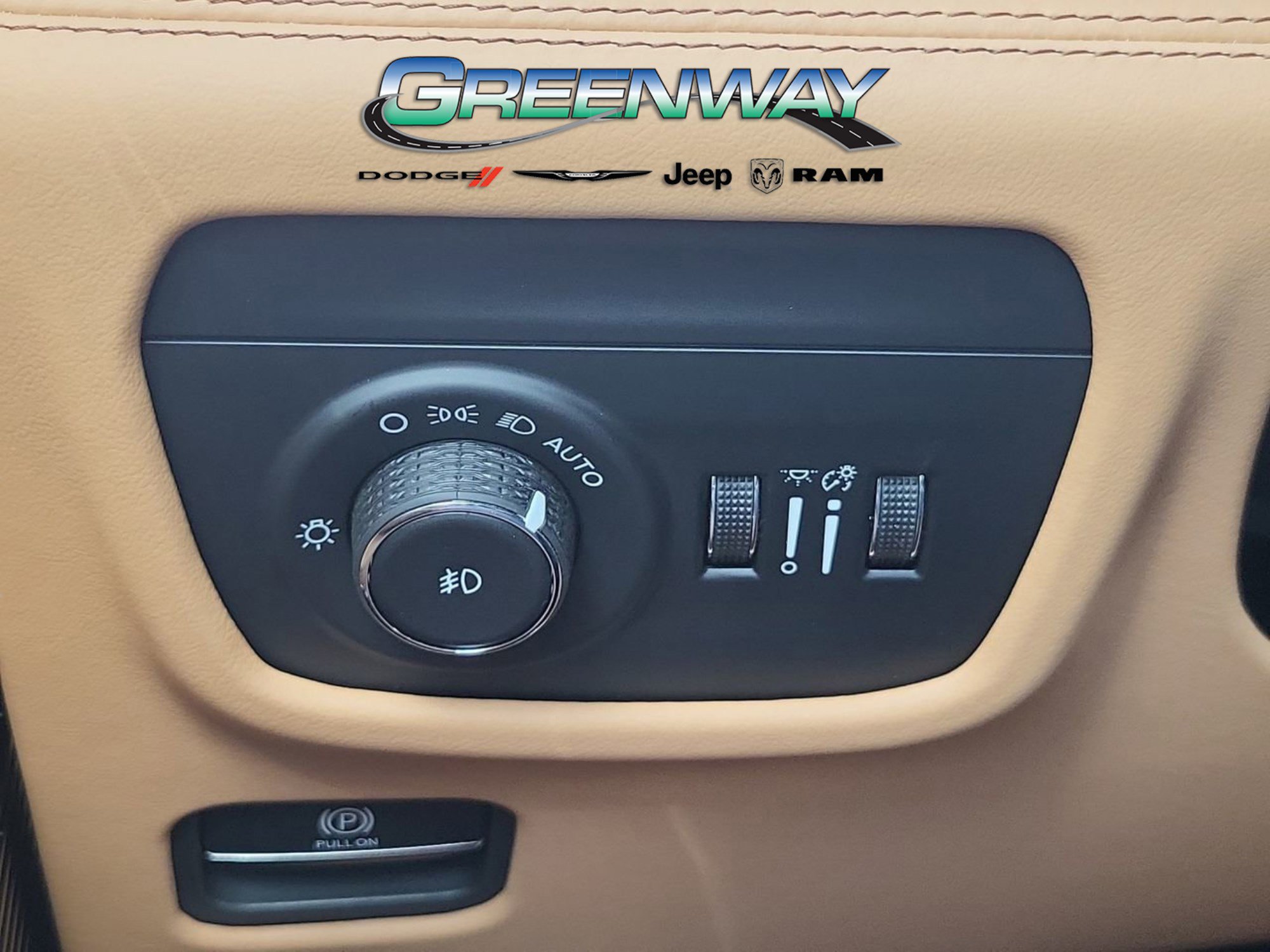 Used 2025 Jeep Grand Cherokee Summit image 26