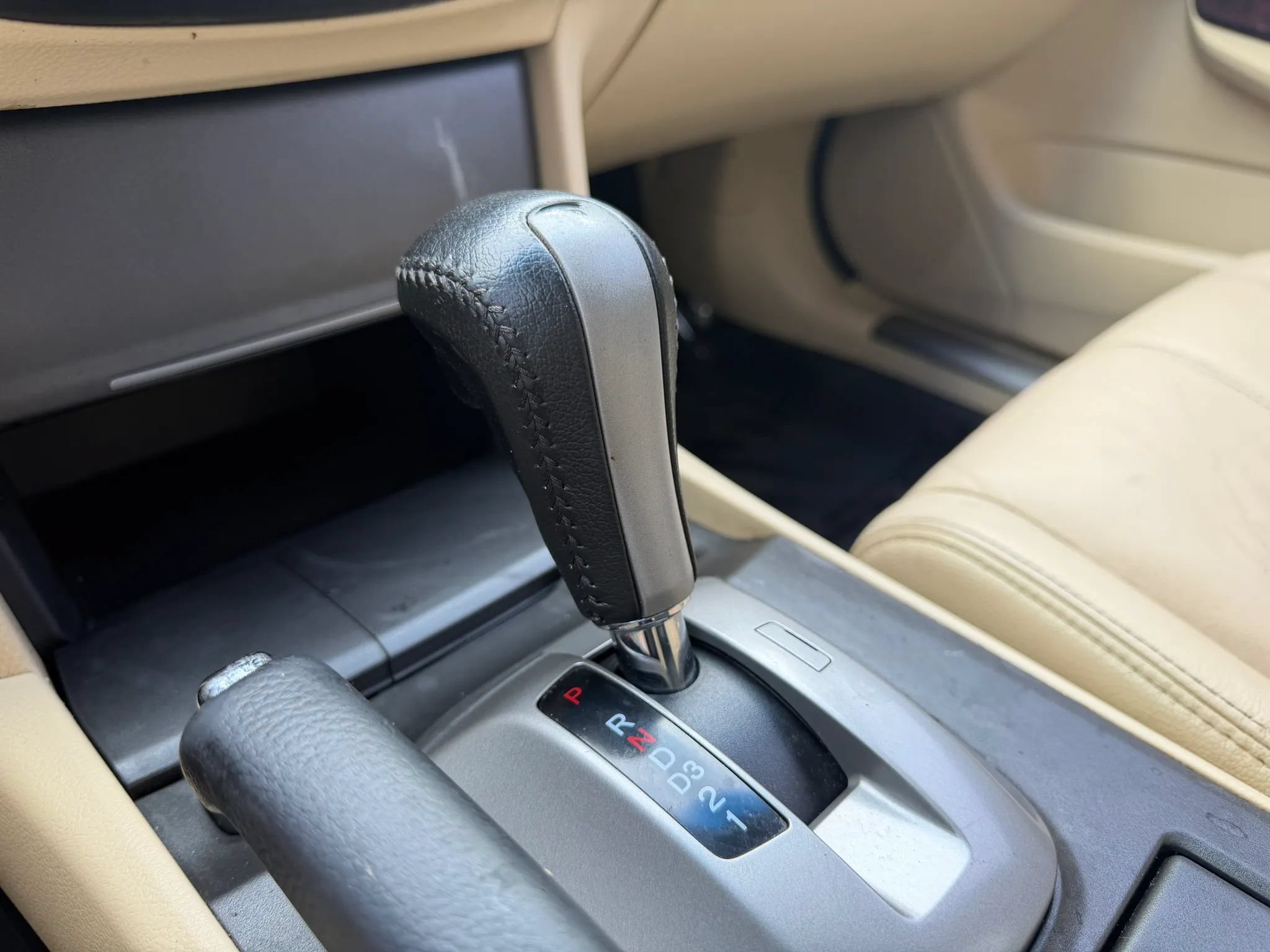 Used 2010 Honda Crosstour EX-L image 27