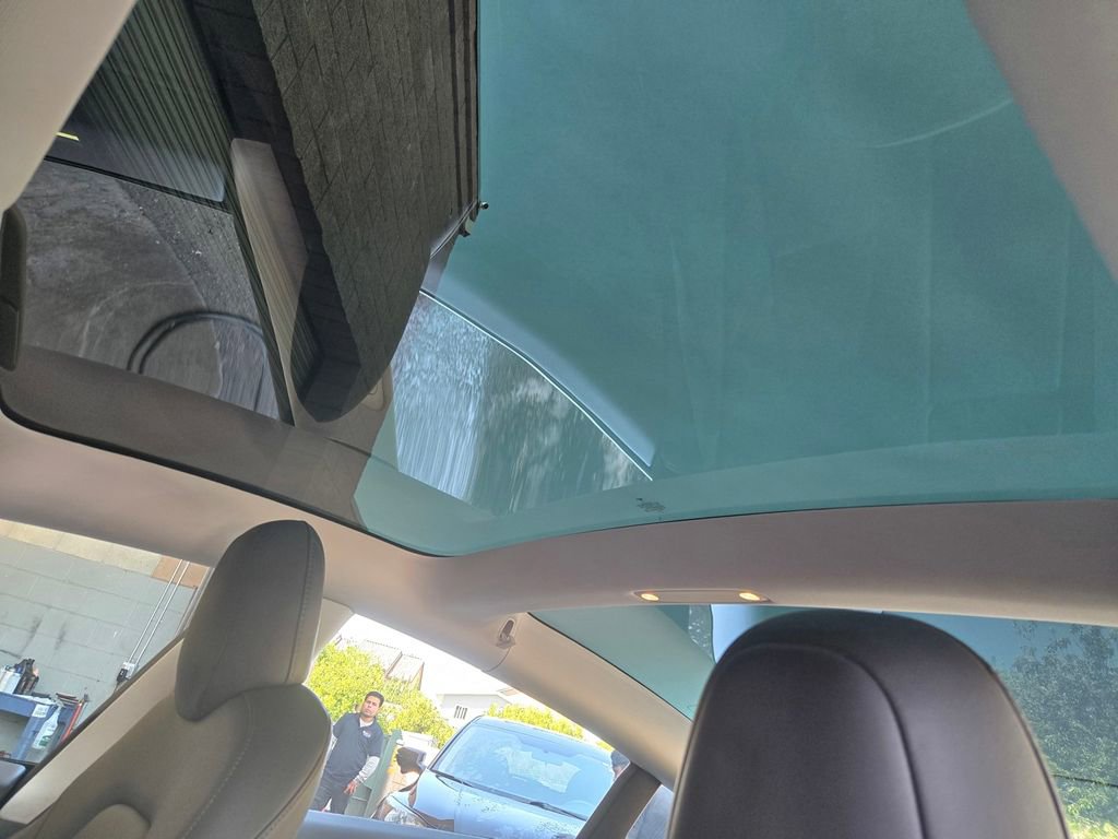 Used 2019 Tesla Model 3 RWD image 17