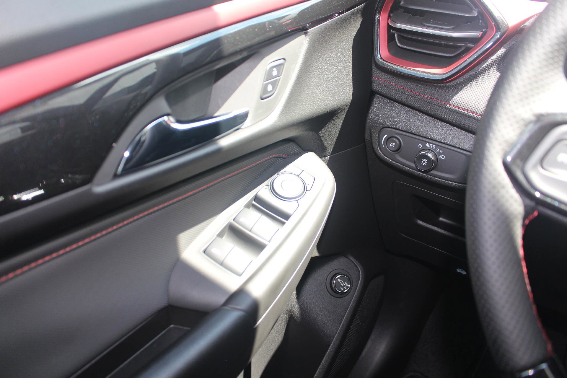 New 2026 Chevrolet TrailBlazer RS w/ Convenience Package image 21