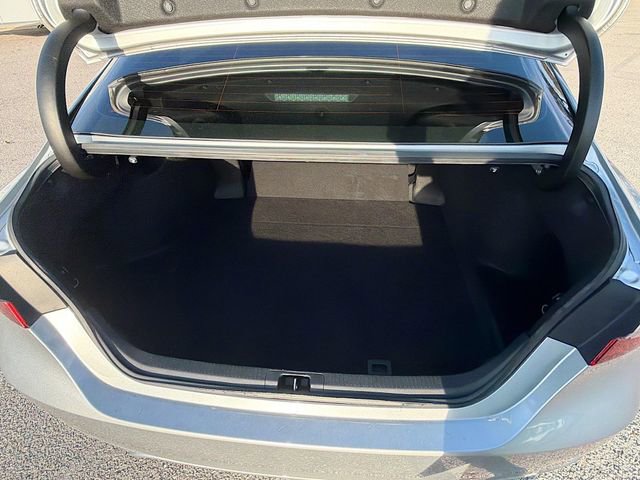 Used 2021 Toyota Camry XSE image 12