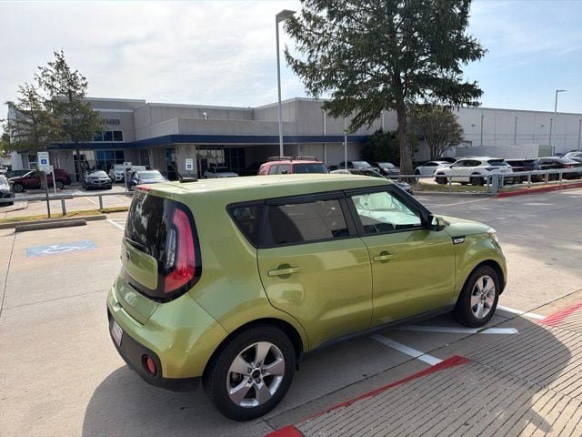 Used 2017 Kia Soul FWD image 6
