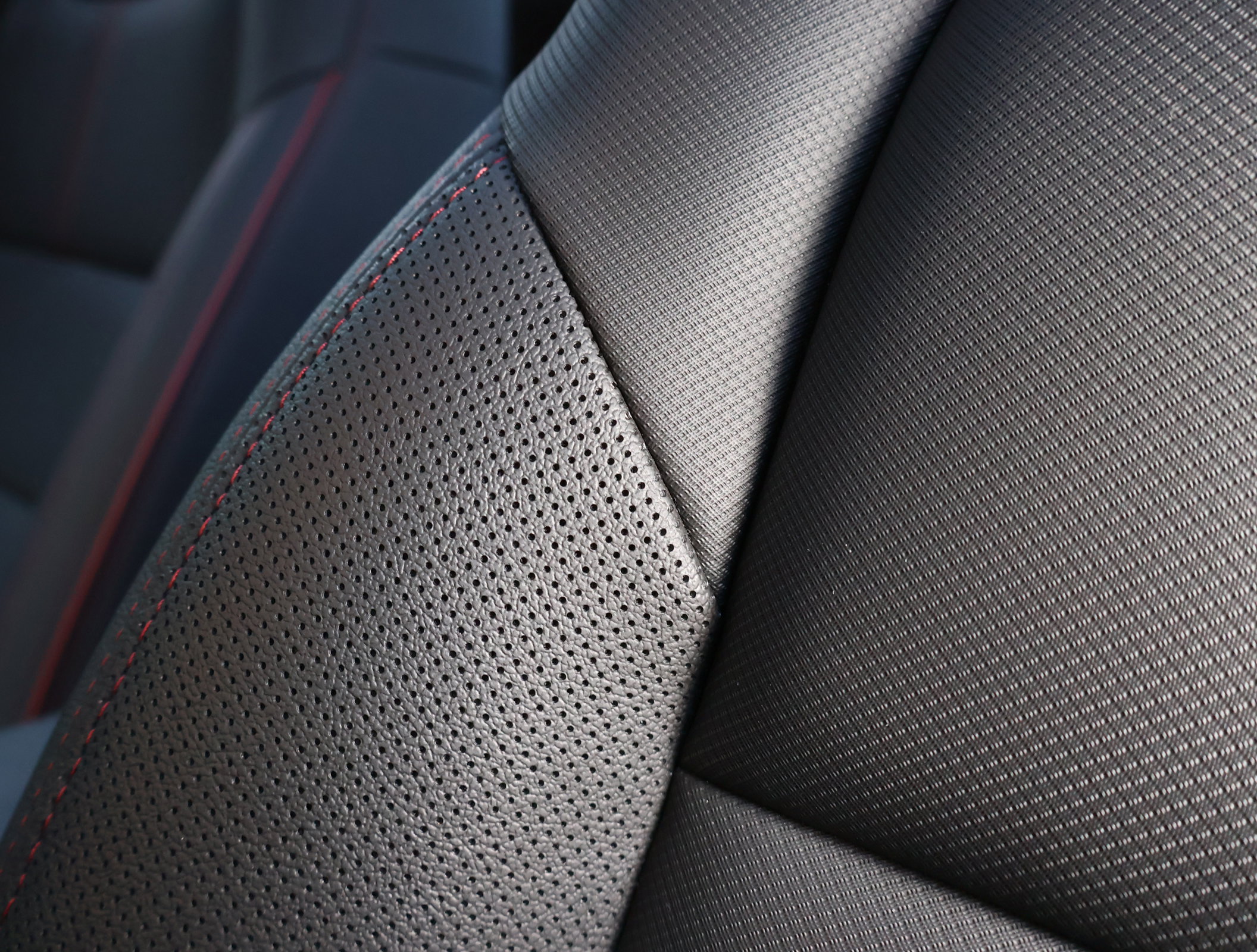 New 2026 Chevrolet TrailBlazer RS w/ Convenience Package image 13