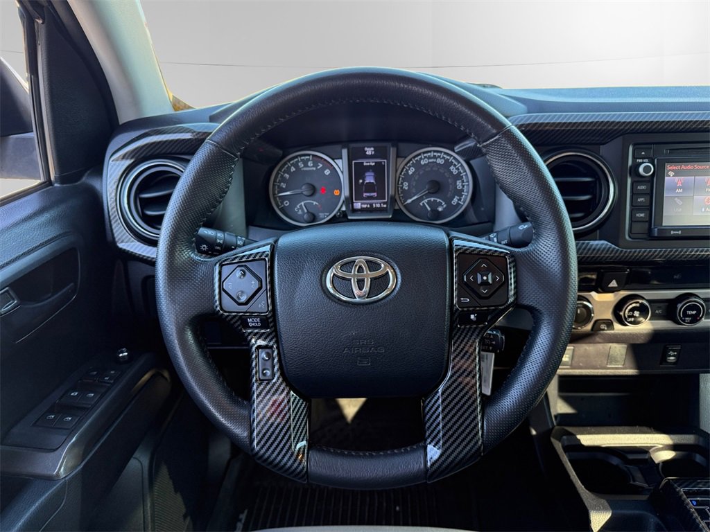 Used 2017 Toyota Tacoma SR5 image 12