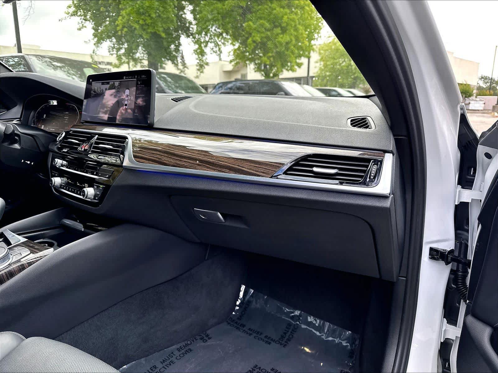 Used 2021 BMW 540i RWD image 19