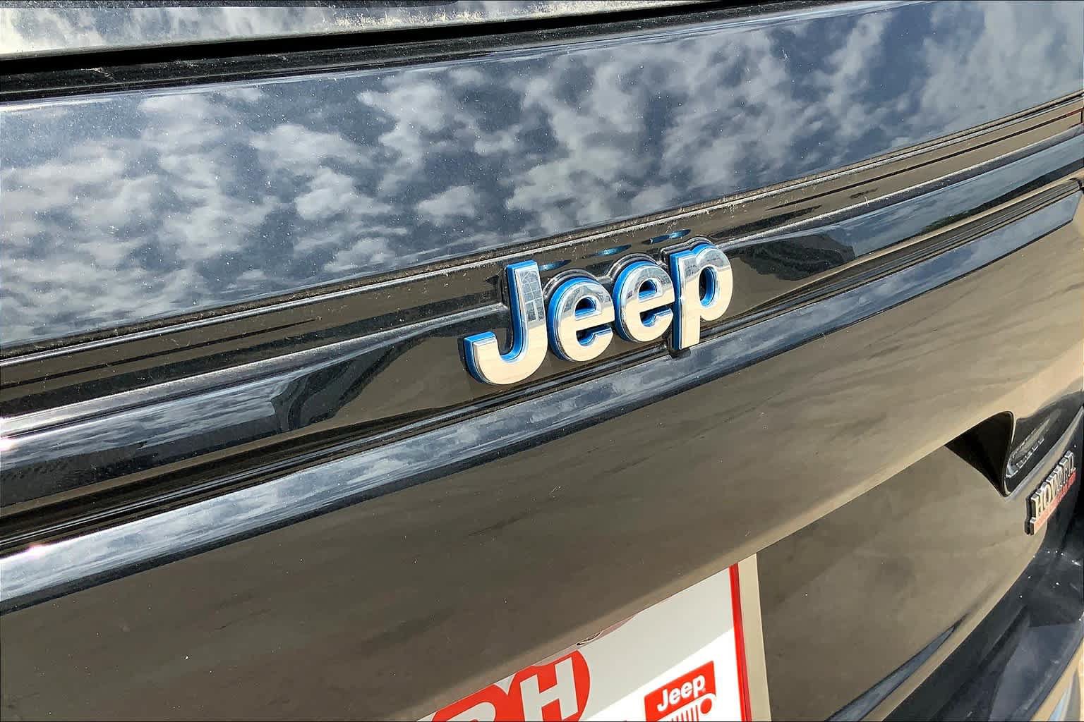 New 2023 Jeep Grand Cherokee 4WD 4xe image 15