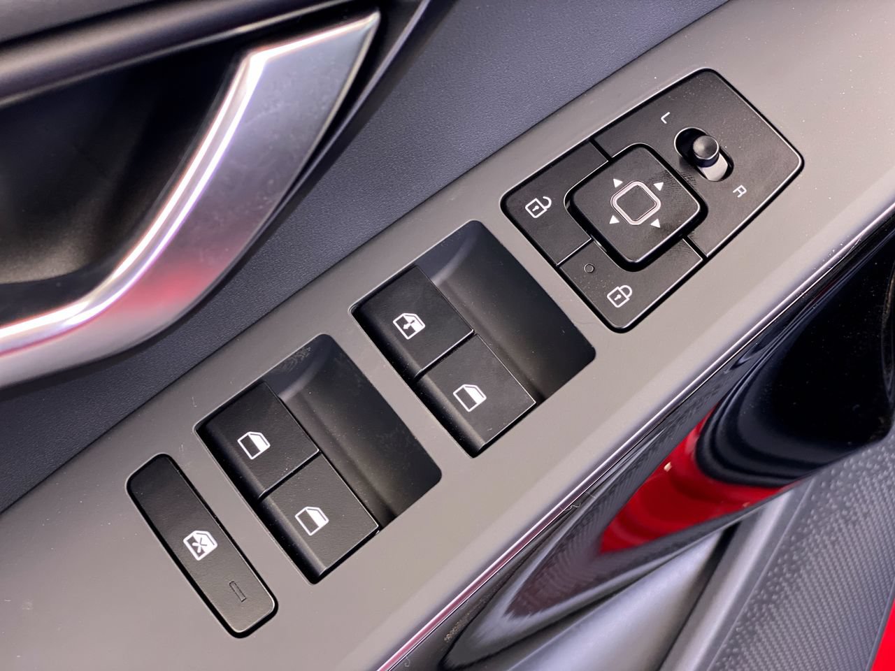 New 2026 Kia Niro EX FWD image 18