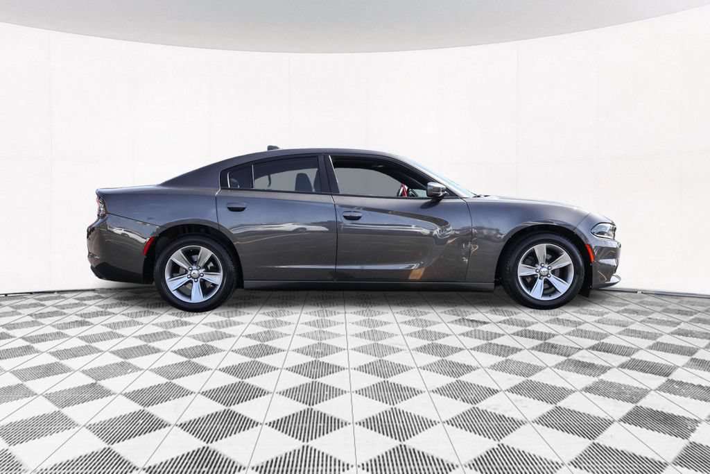 Used 2018 Dodge Charger SXT Plus w/ Driver Convenience Group RWD image 12