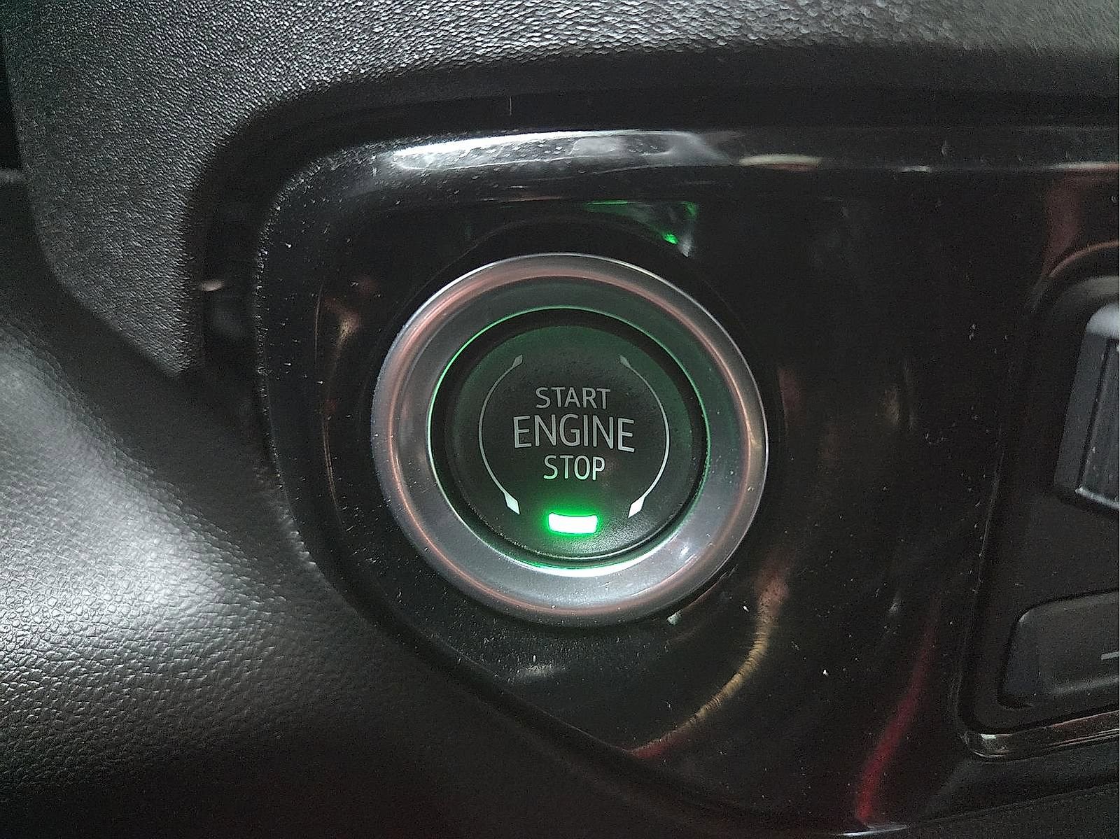 Used 2025 GMC Sierra 1500 SLT w/ SLT Premium Plus Package AWD/4WD image 20