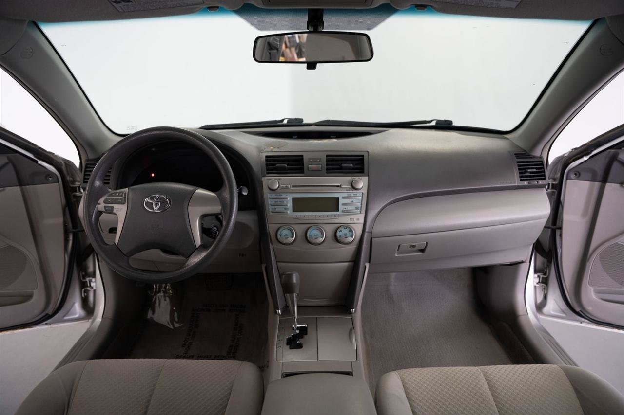 Used 2009 Toyota Camry FWD image 15