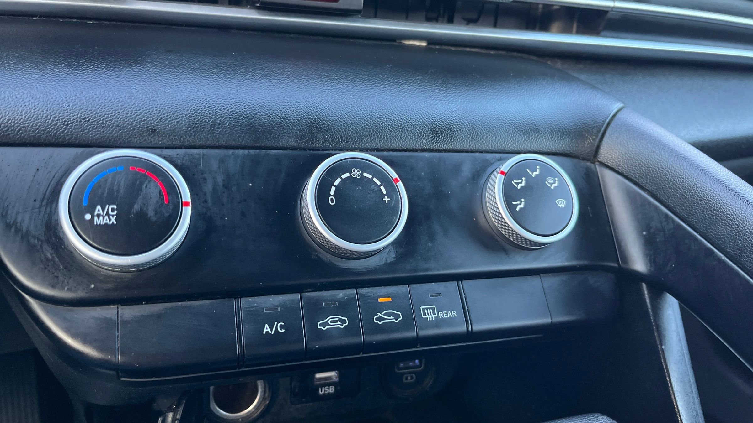 Used 2021 Hyundai Elantra SE image 22