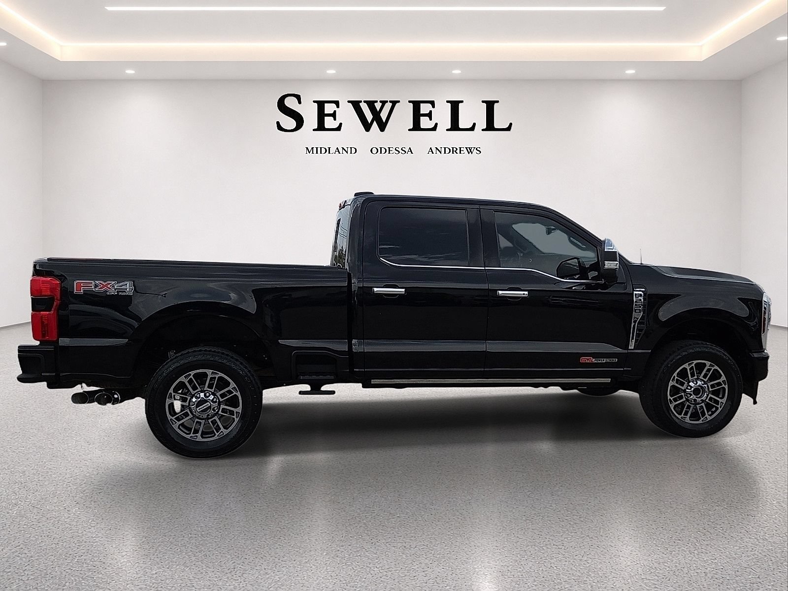 Used 2024 Ford F250 Limited w/ FX4 Off-Road Package AWD/4WD image 5