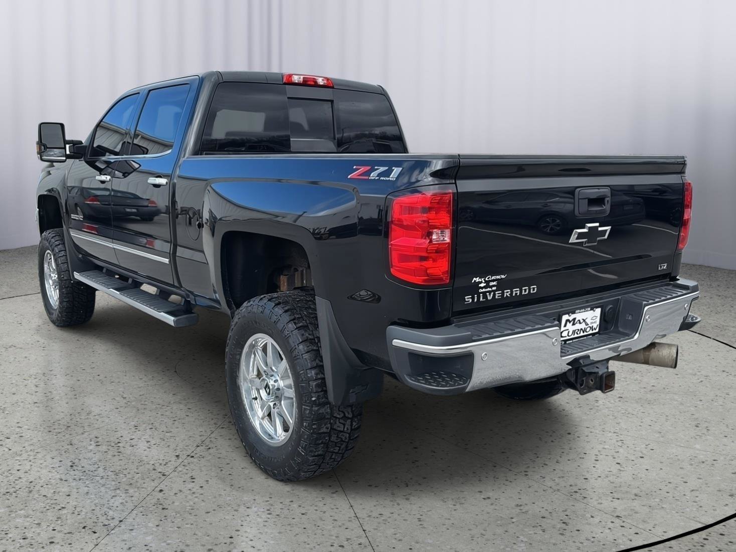 Used 2019 Chevrolet Silverado 3500 LTZ w/ Duramax Plus Package image 3