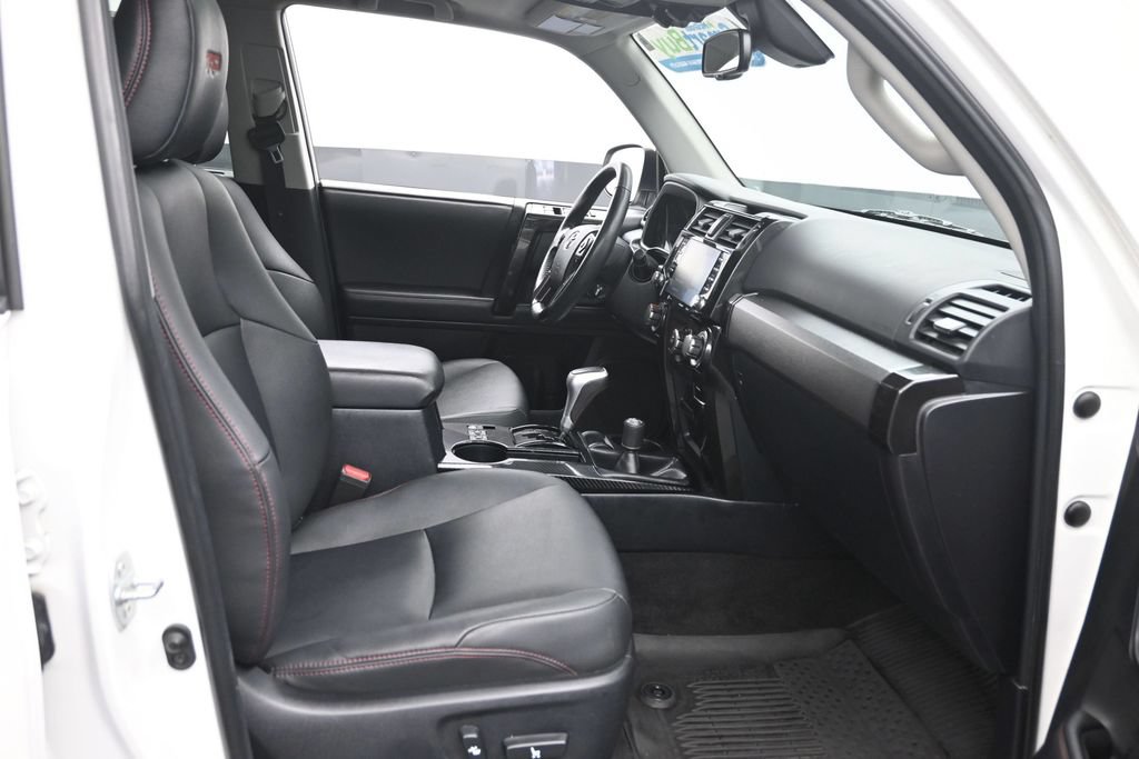Used 2020 Toyota 4Runner TRD Off-Road Premium w/ Moonroof Package AWD/4WD image 9