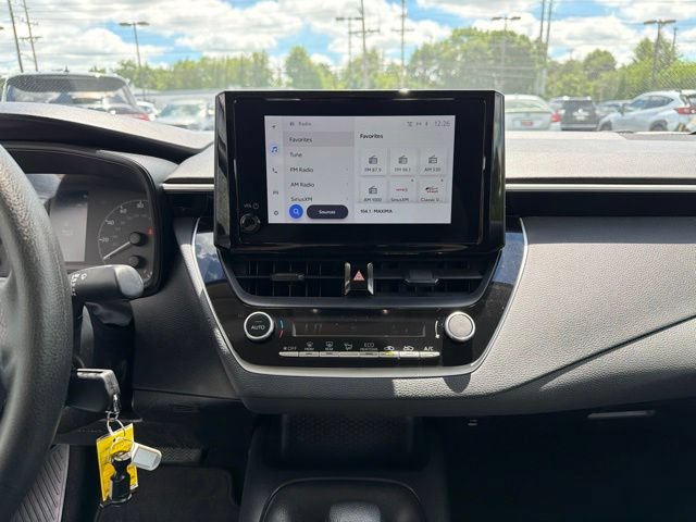 Used 2023 Toyota Corolla LE w/ Carpet Mat Package (TMS) FWD image 17