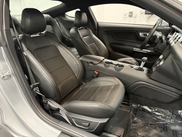 Used 2022 Ford Mustang GT Premium w/ Equipment Group 401A RWD image 34