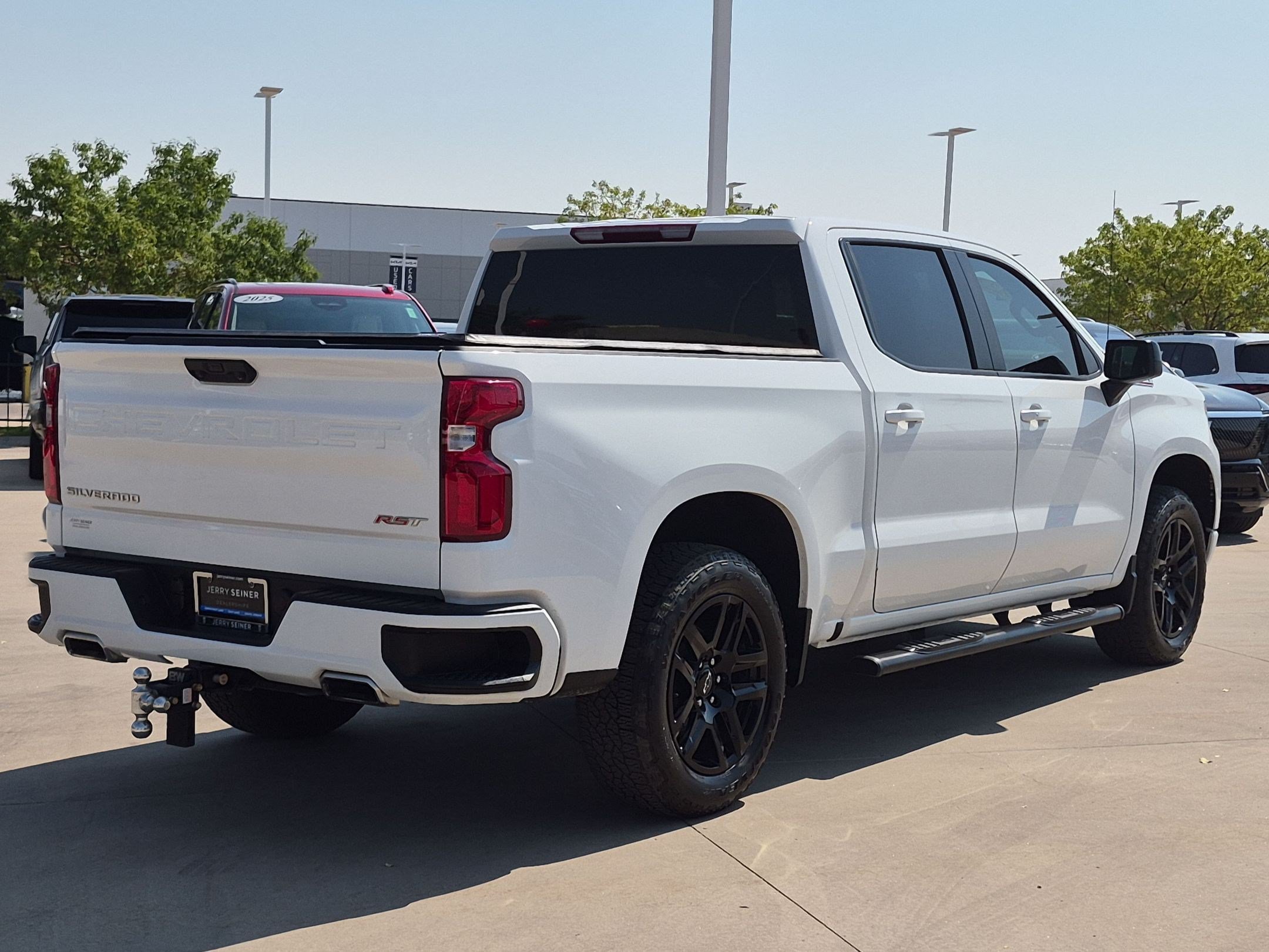 Used 2022 Chevrolet Silverado 1500 RST AWD/4WD image 6
