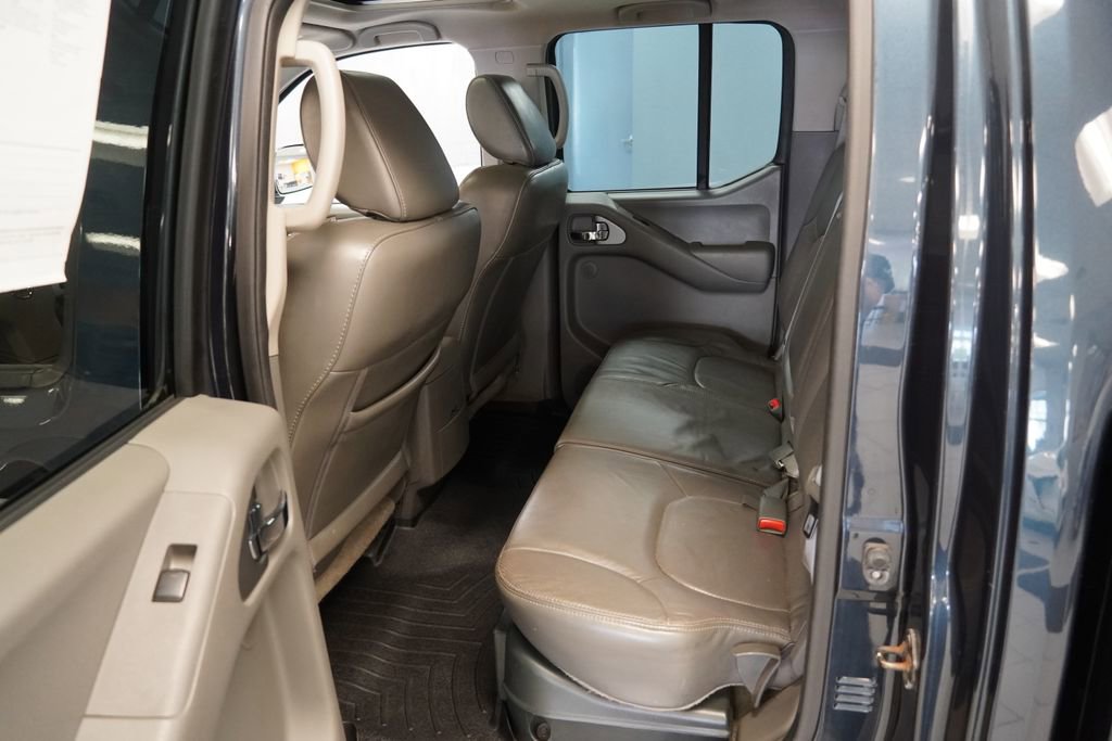 Used 2016 Nissan Frontier SL image 19