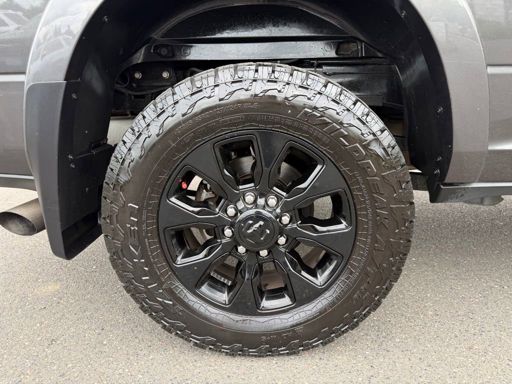 Used 2022 RAM 2500 Limited w/ Night Edition AWD/4WD image 9
