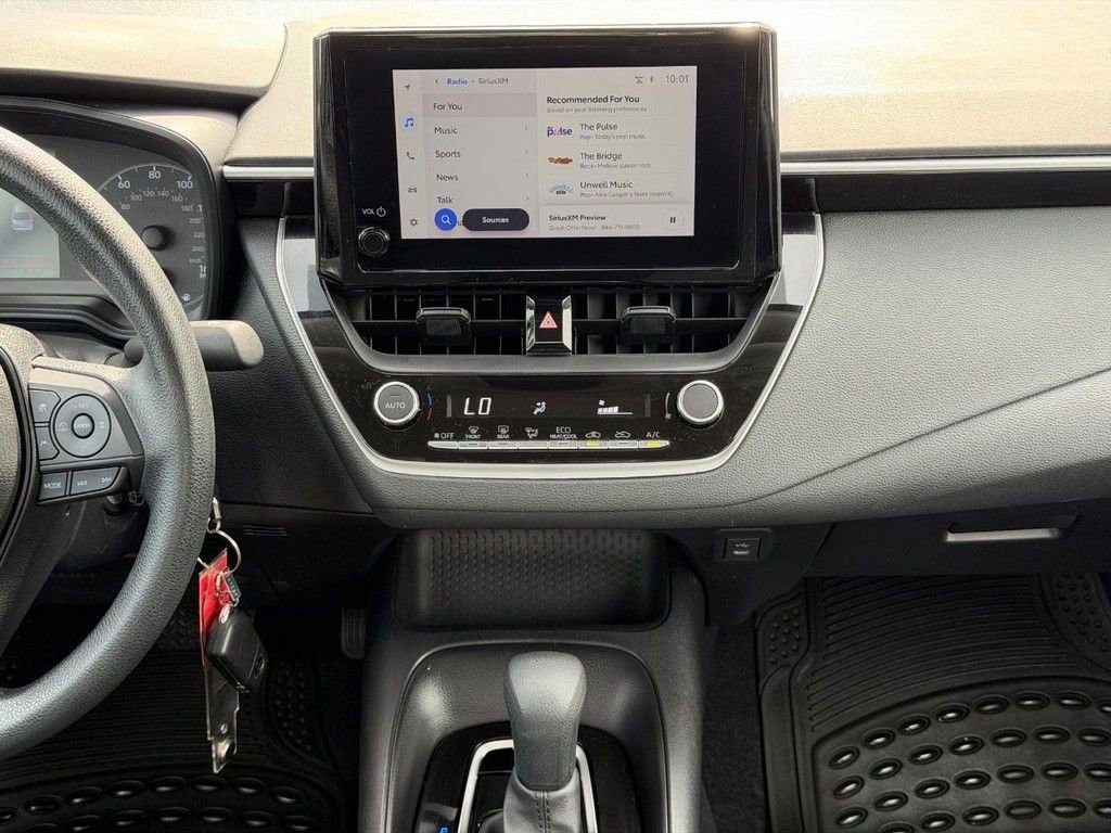 Used 2025 Toyota Corolla LE FWD image 13
