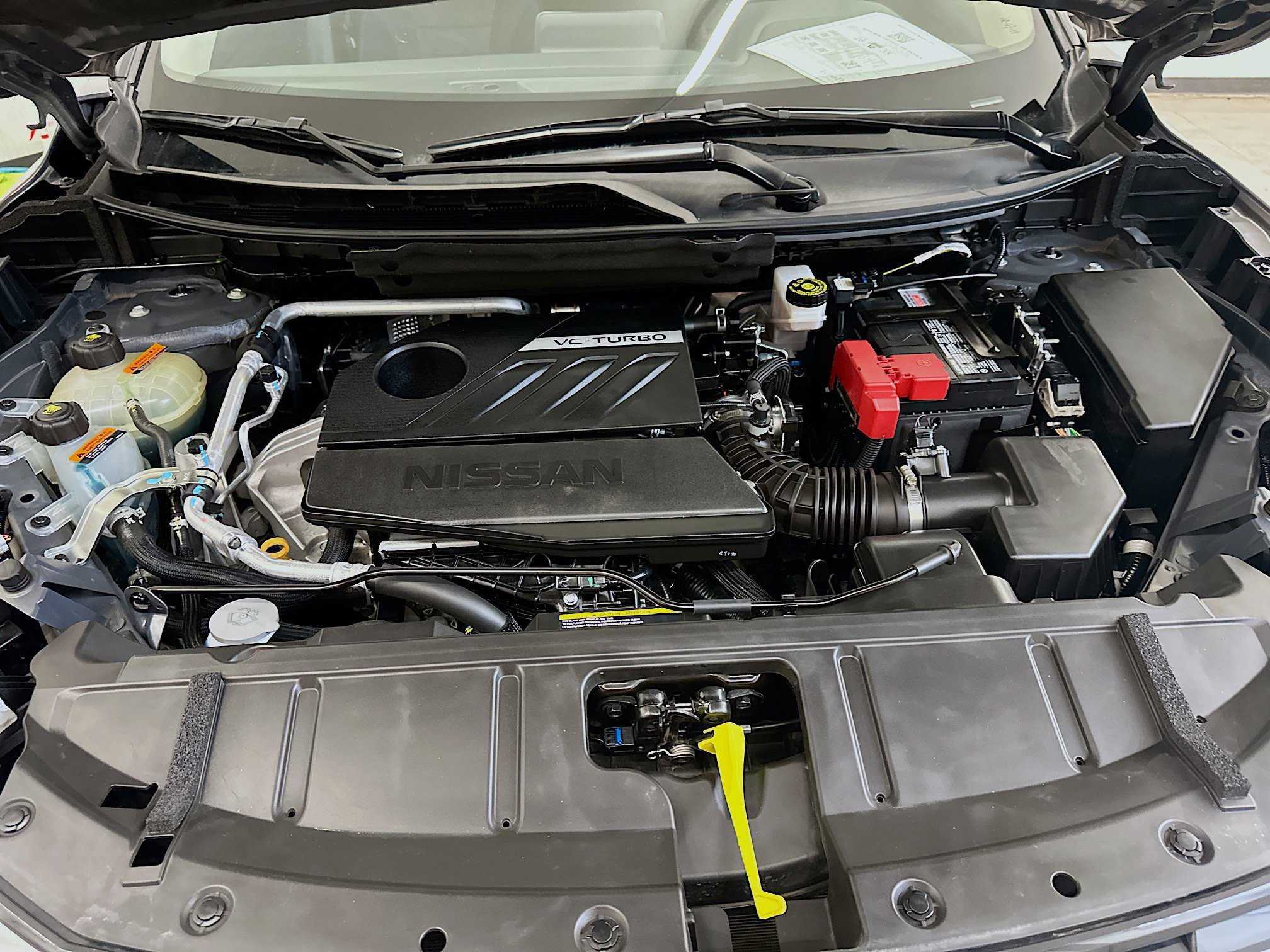 Used 2025 Nissan Rogue SV image 34