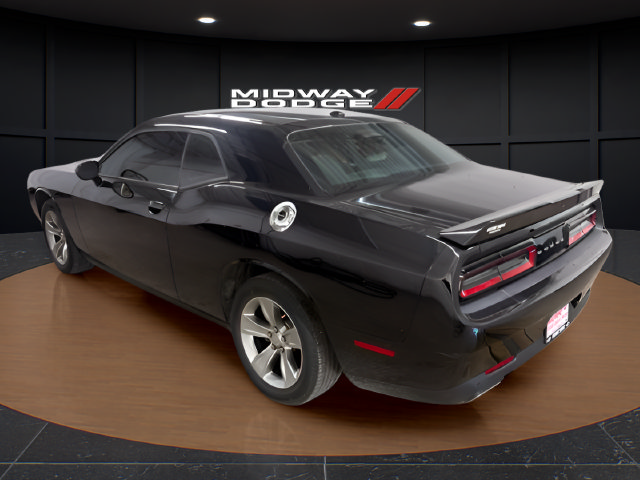 Used 2021 Dodge Challenger SXT w/ Driver Convenience Group RWD image 3