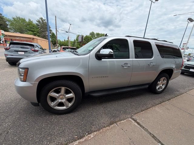 Used 2012 Chevrolet Suburban LT w/ All-Star Edition AWD/4WD image 4
