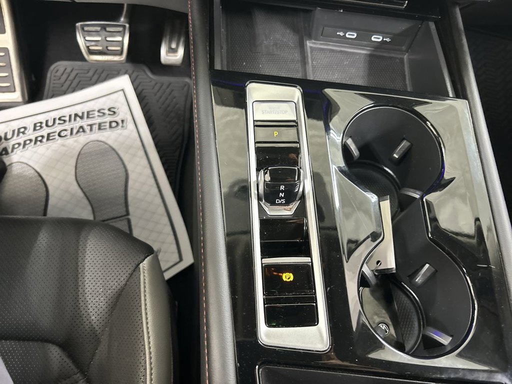 Certified 2024 Volkswagen Atlas Peak Edition SEL AWD/4WD image 17