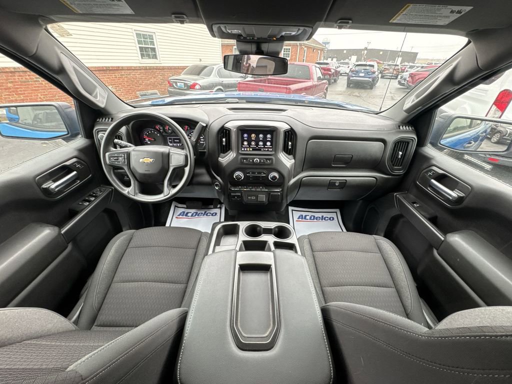 Used 2024 Chevrolet Silverado 1500 Custom image 21