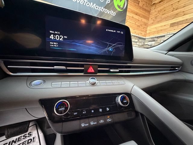 Certified 2024 Hyundai Elantra SEL FWD image 20